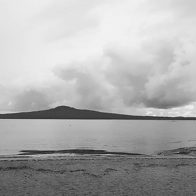 Bit of a monochrome morning. Still. Very peaceful. #grateful